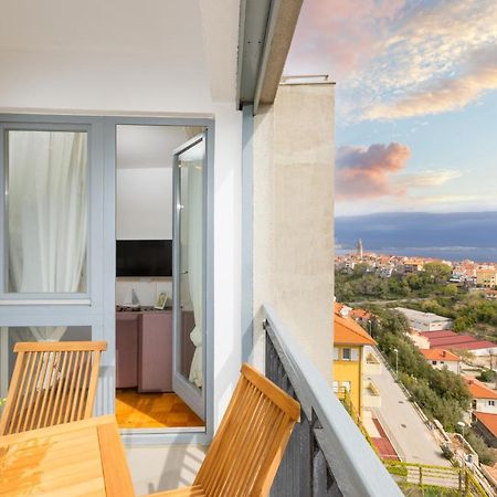Apartman Leona Apartamento Vrbnik Exterior foto